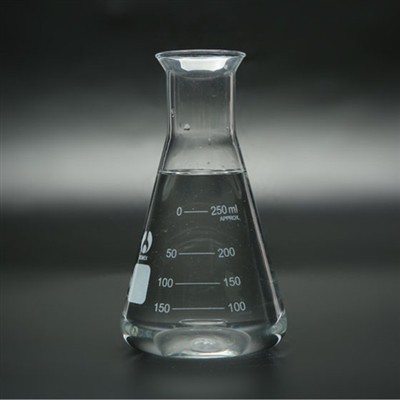 What are the differences between glacial acetic acid and vinegar?